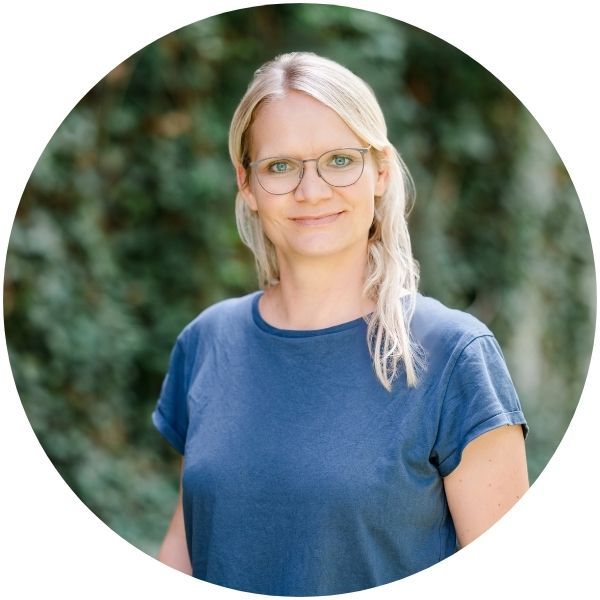 Funkenflug Presse-Sprecherin Veronika Link hilft gerne mit Rat & Tat weiter